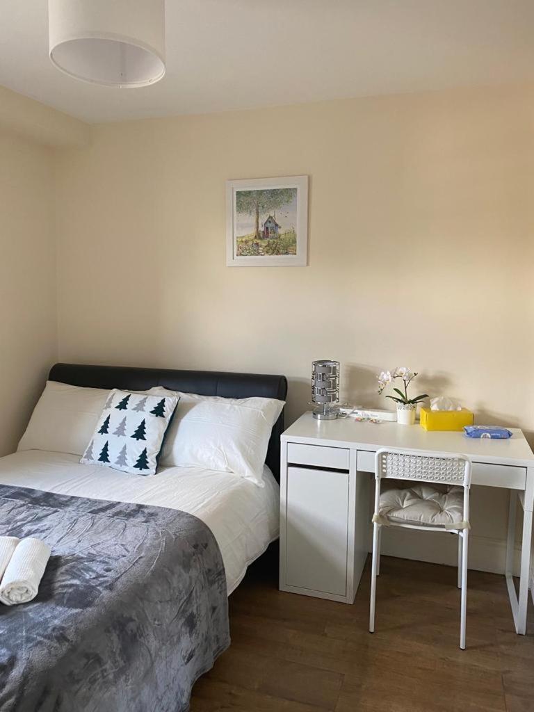 Lovely Private Rooms In Camden, Central Londra Esterno foto