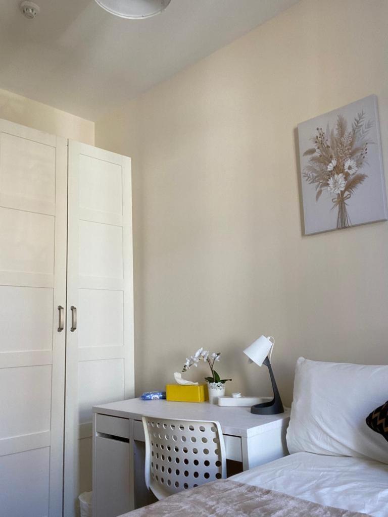 Lovely Private Rooms In Camden, Central Londra Esterno foto