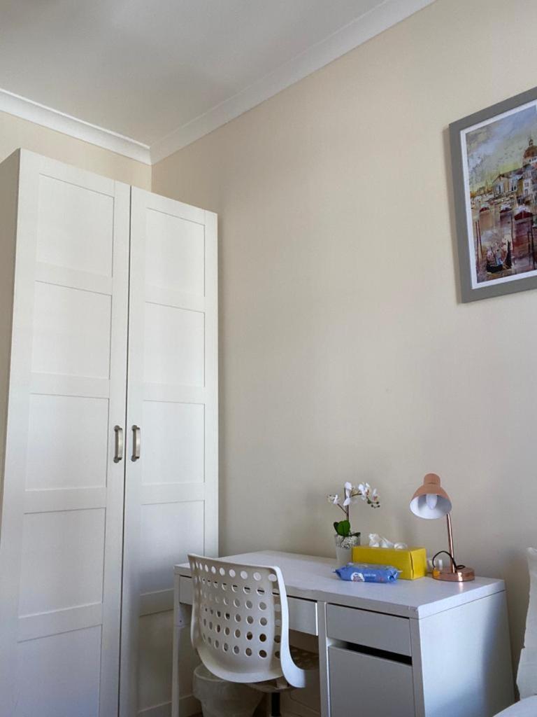 Lovely Private Rooms In Camden, Central Londra Esterno foto